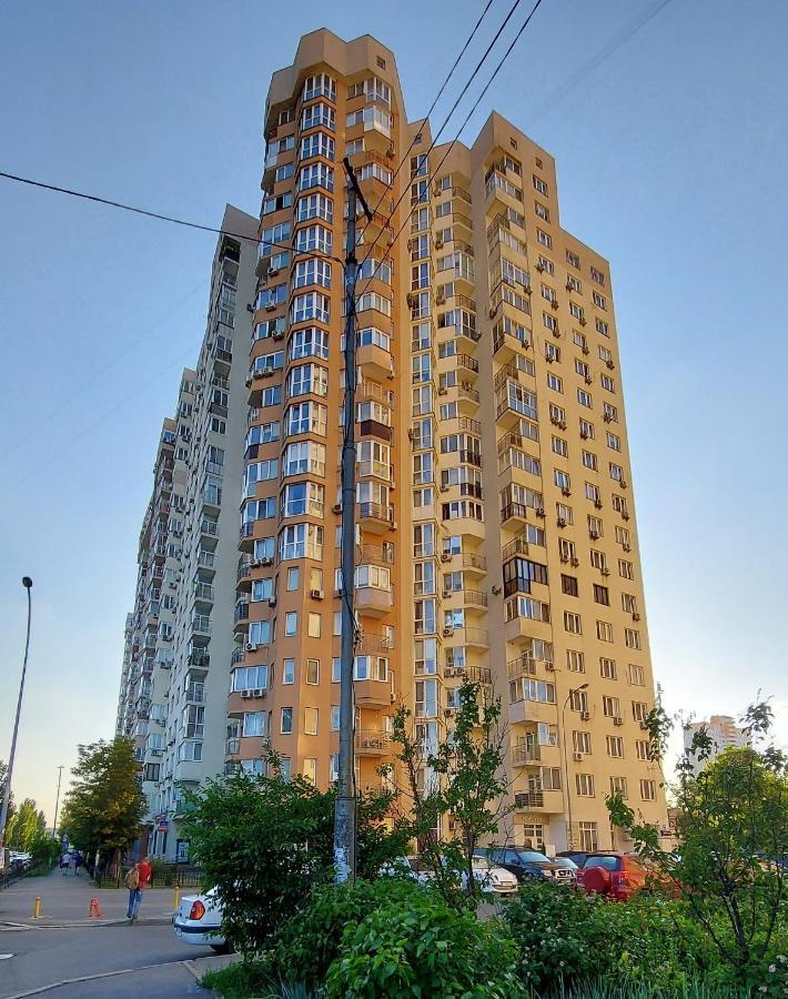קייב Просторі Апартаменти מראה חיצוני תמונה